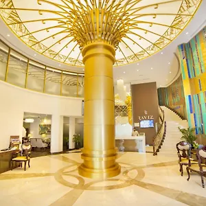 Raviz Center Point **** Dubaj